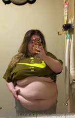 445311772_have-been-keeping-myself-nice-and-full_1.m4v