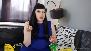 129868808_blueberry-enthusiasts-get-ready-for-gaininggothgf-s-take-on_0.mp4