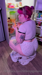 295638833_come-rummage-through-the-fridge-with-me-and-watch-me-eat-a-l_0.m4v