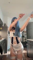 1835632621_i-served-tea-and-then-got-stuffed-ive-never-taken-somethin_0.mp4