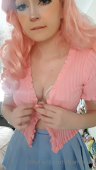 37505221_i-did-a-fun-little-strip-tease-also-bounced-around-on-my-fl_0.m4v