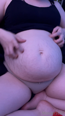 344853735_belly-scratching-video_0.m4v