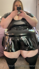 432739484_who-else-loves-a-tight-black-vinyl-dress-on-fat-plump-curve_0.m4v