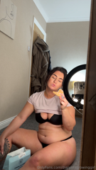 1836728938_just-a-donut-whilst-i-try-on-some-really-old-jeans-keep-a_0.mp4