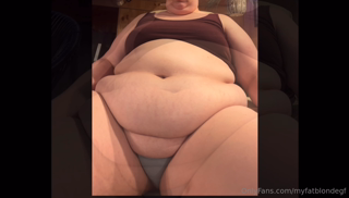 1531076266_1lb-roast-beef-gravy-sandwiches-snack-on-a-full-stomach_0.mp4