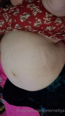 574768203_i-can-t-even-imagine-how-my-belly-is-gonna-look-at-400-pound_0.m4v