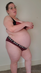 1362814412_how-fat-and-gigantic-do-you-have-to-be-to-outgrow-your-mater_0.mp4