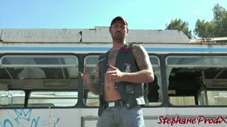 Caro the cougar in the Martyrobus.mp4