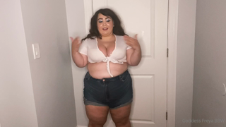 164386276_becoming-a-ssbbw-fuck-i-m-getting-fat-but-not-fast-en_0.mp4