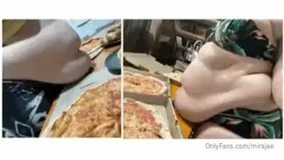 1919195132_one-day-ill-be-too-fat-to-stand-up-and-take-these-pics-suc_0.mp4