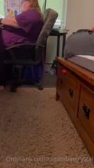 373021122_caught-her-snackin_0.m4v