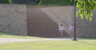 wowgirls.17.10.21.teressa.bizarre.and.sybil.reflected.in.you.1080p.mp4