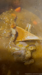 1637283552_cooking-fatty-beef-stew-made-with-lots-of-lard-and-butter_0.mp4