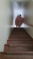 25300882_me-vs-steps_0.m4v