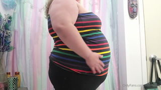 571844430_i-m-getting-so-addictive-to-putting-on-weight_0.m4v
