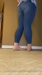 29325842_bigfeet-size15s-bigsoles-longlegs-faceandfeet_0.m4v
