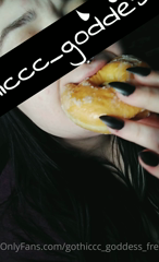 114739519_hit-the-goal-and-i-ll-shoot-a-donut-themed-set-whoever_0.mp4