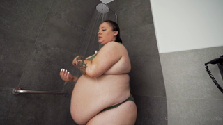 173407493_carmen-is-taking-a-shower-but-it-s-no-ordinary-shower-she_0.m4v
