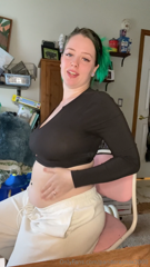 965875558_a-little-update-on-my-belly-gain_0.mp4