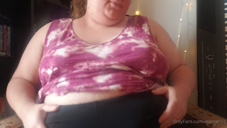 461051999_ouff-my-double-chin-is-getting-so-wide-and-fat_0.m4v