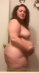 154470086_im-so-jiggly-i-wish-you-were-here-to-play-with-my-fat_0.m4v