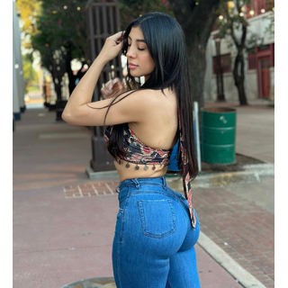 3194253561286457985--dianaelizon_CxURLHDA-SE.jpg
