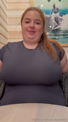 1100219768_bouncing-my-titties-waiting-for-my-burger_0.mp4