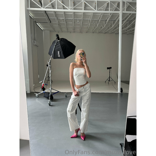 3024x4032_96d9438a84a7753e8900bea8aeb03f17.jpg