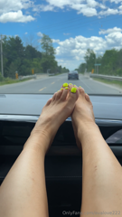 avalove222_Roadtrip_Feet☀️🦶_4521209882.mp4