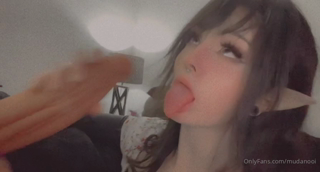475857849_giant-cock-blowjob_1.m4v