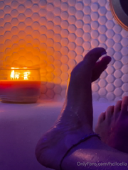 1875419819_fridays-are-for-worshipping-my-perfect-princess-feet-i-hav_3.mp4