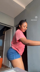 6209ece55cb04bed99ea2328702ae5e4.mov