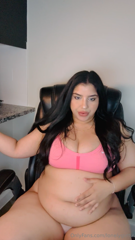 1474694267_stay-tuned-for-this-19-minute-mukbang-make-sure-to_0.mp4