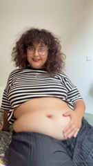 1240854164_belly-play-before-beer_0.mp4
