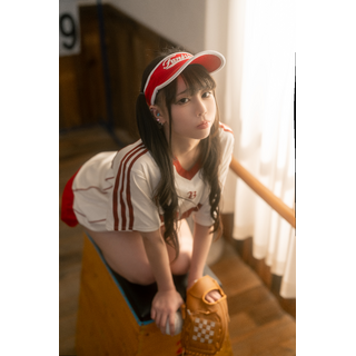 Cosplayer-Iron-hand-calls-the-beast-full-sportswear-MissKON.com-003.jpg