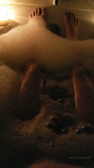 17498757_farts-feet-bubble-bath-you-wish-you-smelt-this-one_0.mp4