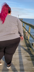 15423619_walking-p_0.mp4