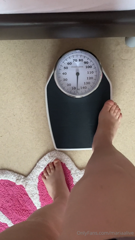 1377761881_weigh-in_0.mp4