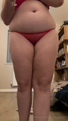 1317788744_body-road-map-some-small-belly-stretch-marks-and-some-cake_0.mp4