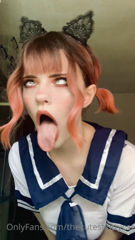 235107980_kinky-schoolgirl_1.m4v
