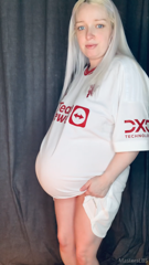 855262123_are-big-bellies-your-thing_0.m4v