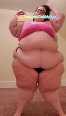 7647538_am-i-big-haha-jk-i-know-i-am_0.mp4