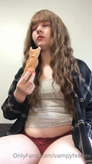 218348067_i-look-so-yummy-and-round-today-i-think-im-gaining-a-lit_0.m4v