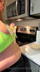 48300818_fantasy-story-eating-a-whole-growth-cake_0.m4v