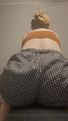 481841307_heres-some-late-night-booty-shakes-and-grinds_0.m4v