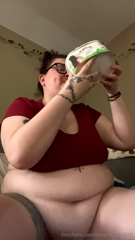1678568398_i-love-being-a-good-piggy_0.mp4