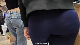 Stank Walk Brunette In Vtl Flares.mov