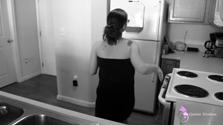 amy_quinn420xxx-08-11-2020-1220937027-Dinner_Isn_t_Ready_Yet__The_new_video_out_with_fas_girl_studios_all_free_for_my_fans_Love_.mp4
