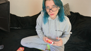 Miss Ellie_Comfy-Snack-Farts.mp4