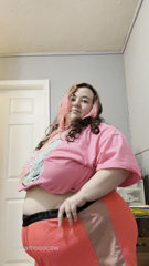1030365816_i-love-showing-off-how-soft-and-fat-i-am-for-you-if-you-gu_1.mp4